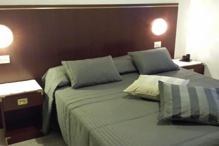 Room 12 of 62