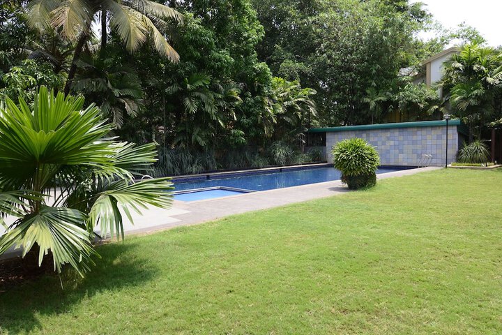 Hero Image 1 of 16