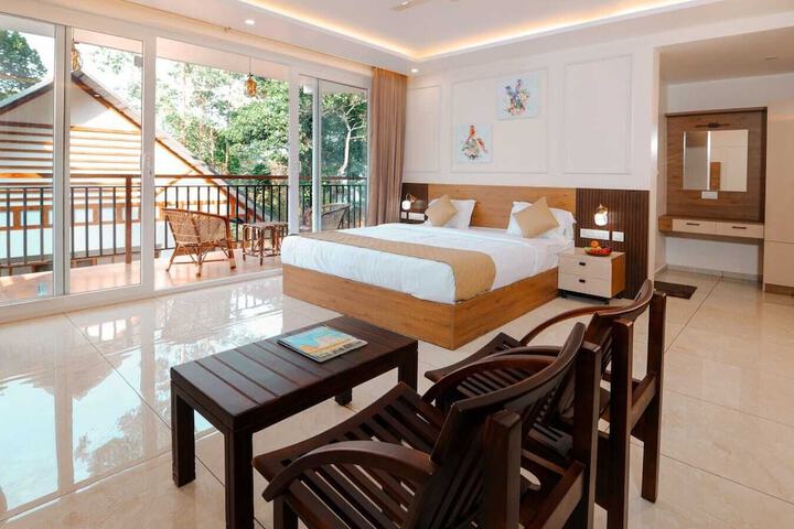 Room 8 of 22