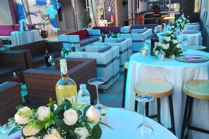 JB suites and lounge
