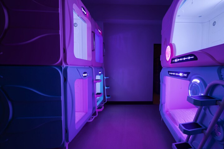 Room 4 of 23