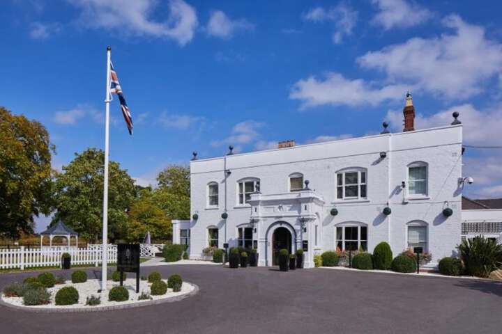 Hotel Entry