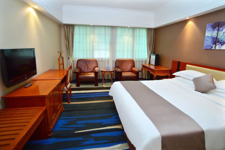 Room 29 of 65