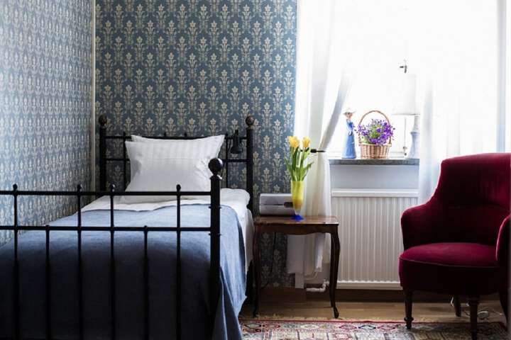 Room 3 of 48