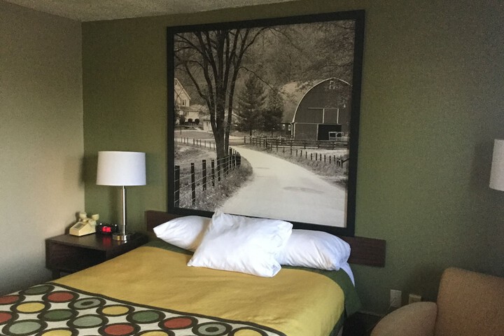 Room amenity
