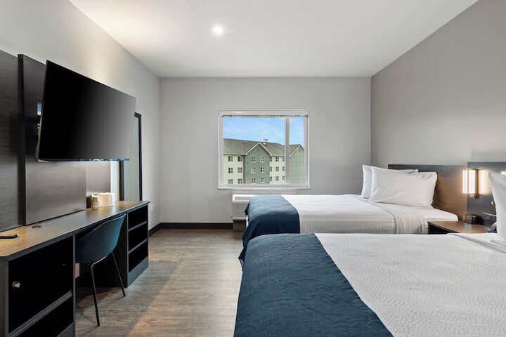 Room 11 of 37