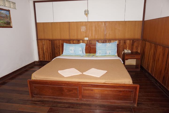 Room 8 of 20