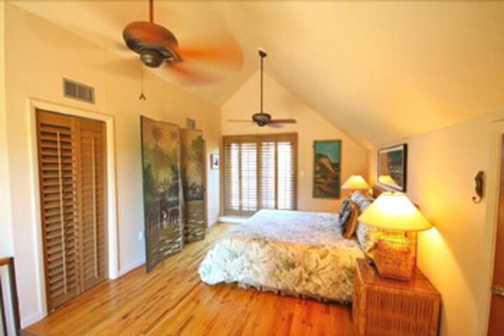 Room 18 of 27