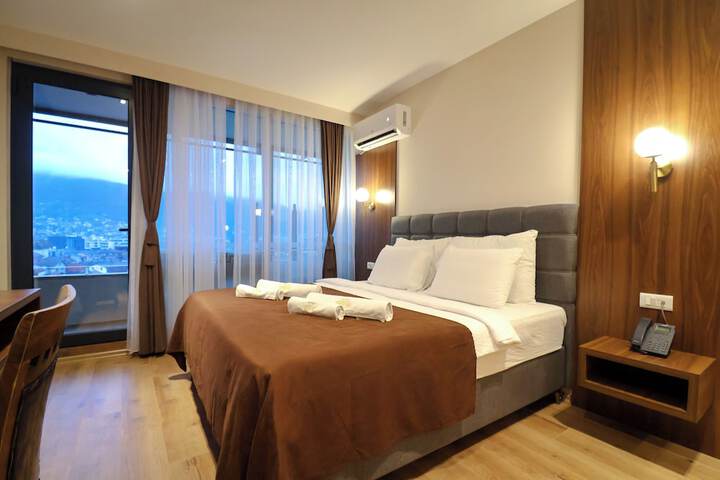 Room 50 of 98