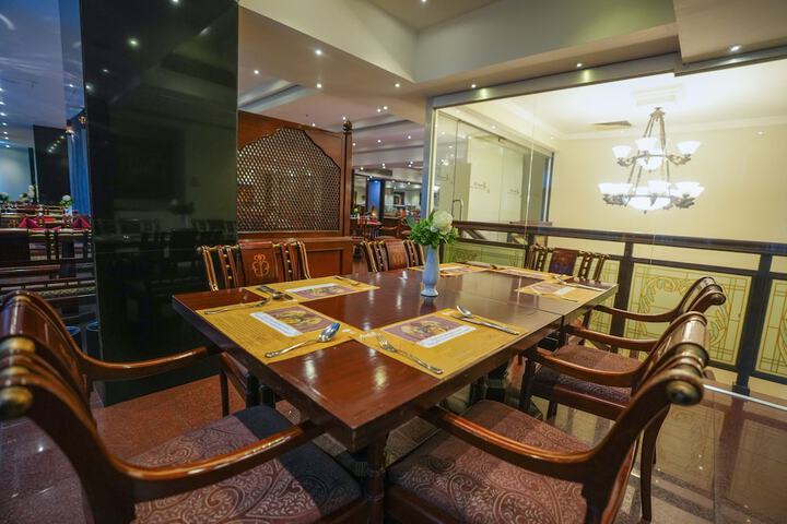 Dining 183 of 258