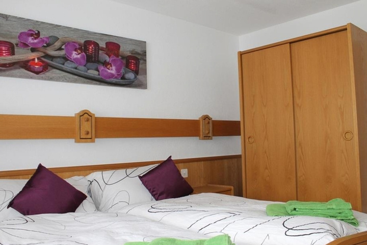 Room 3 of 15
