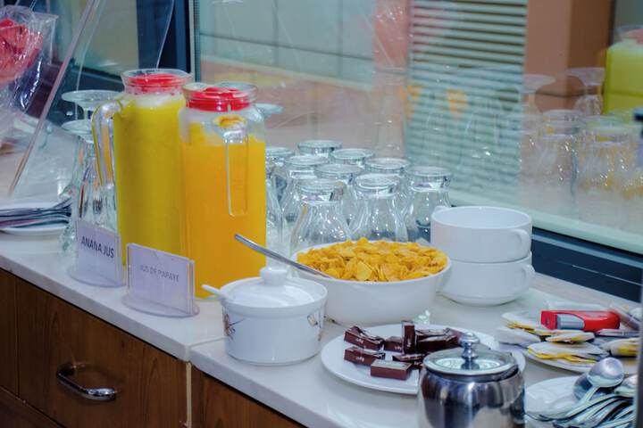 Dining 20 of 26