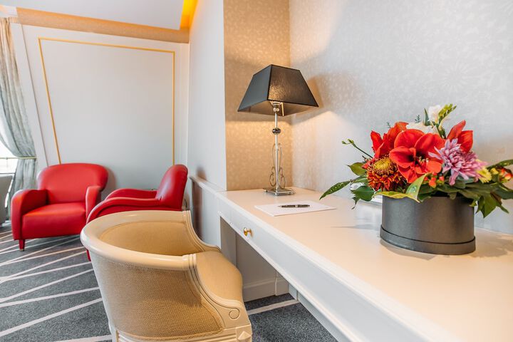 Room 50 of 156
