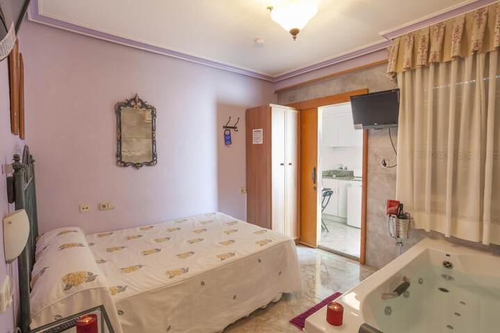 Room 9 of 23