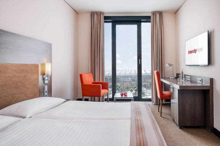 Room 14 of 40