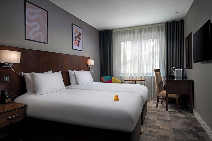 Room 21 of 54