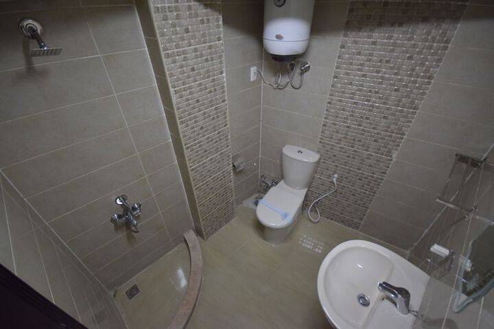 Room 52 of 91