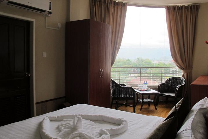 Room 11 of 43