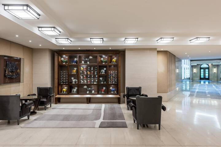 Hotel Interior 4 of 99