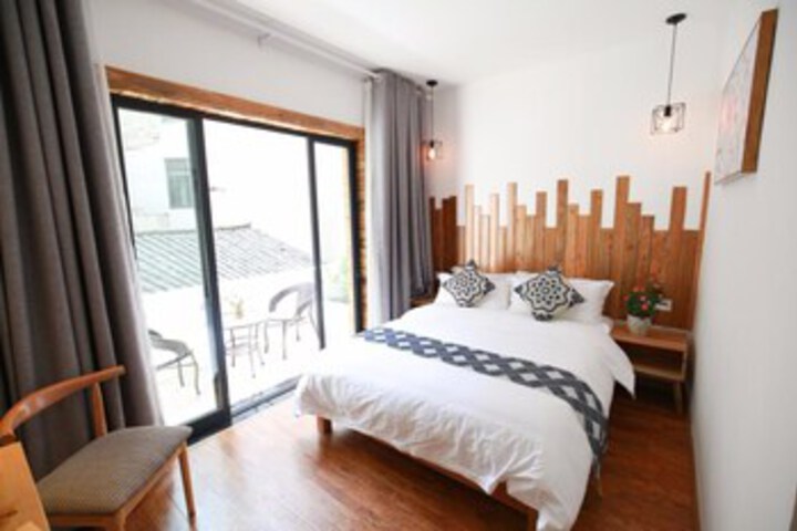 Room 15 of 24