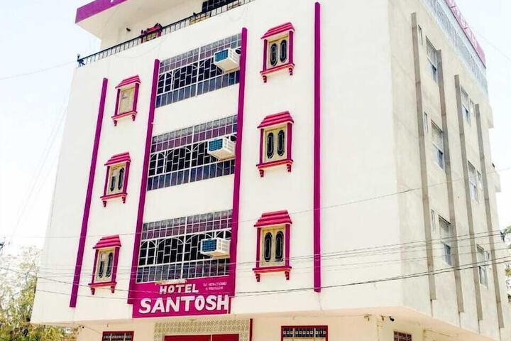 Hotel Santosh