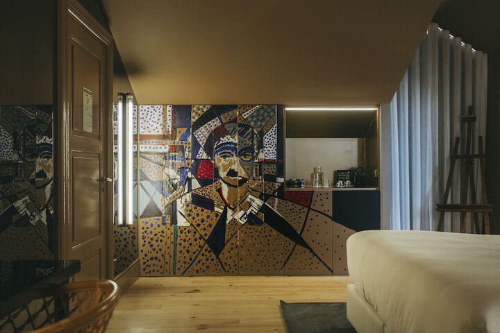 Room 47 of 204