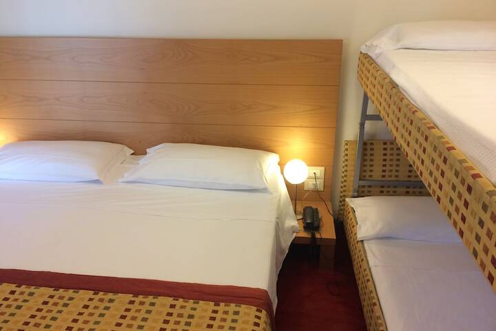 Room 3 of 37