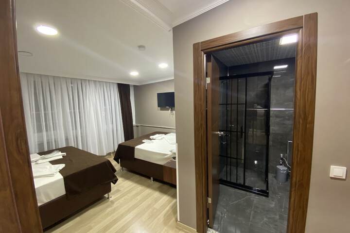Room 22 of 61
