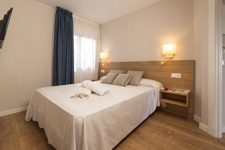 Room 10 of 20