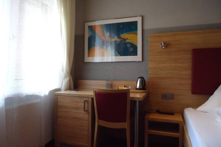 Room 11 of 46