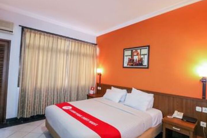 Room 17 of 39