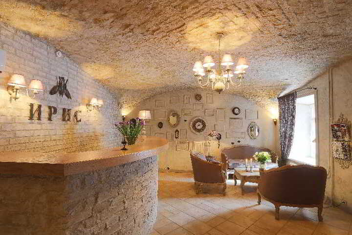 Iris Apart Hotel