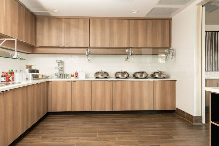 Breakfast/Coffee Service 17 of 25