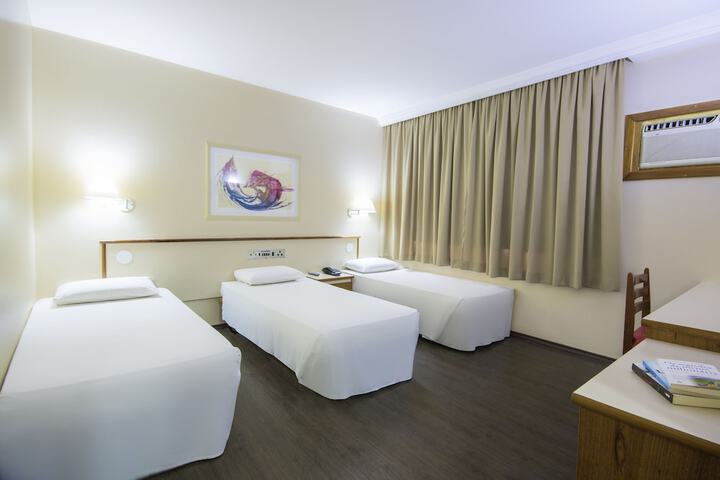 Room 13 of 60