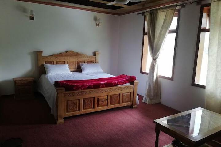 Room 3 of 6