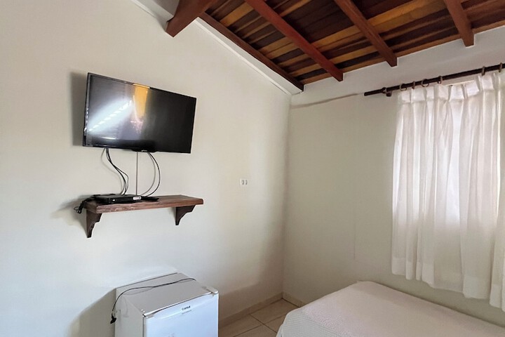 Room 20 of 39