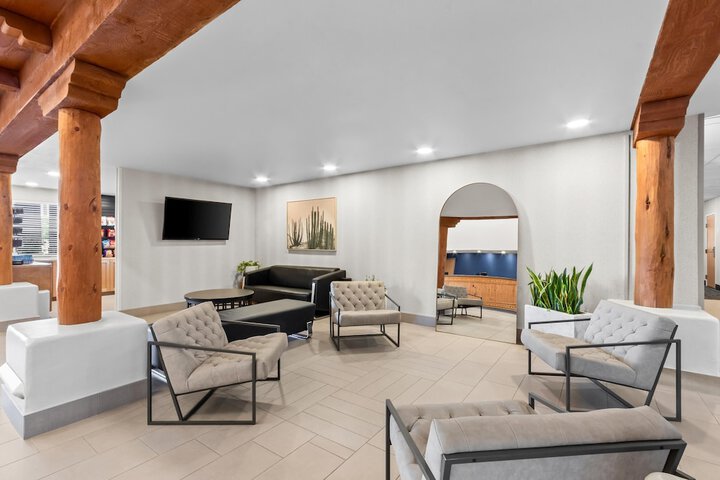 Guest Lobby