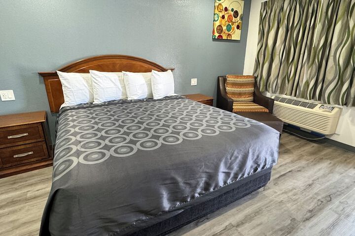 Standard | King Bed (5 of 47)