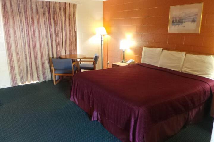 Room 7 of 36