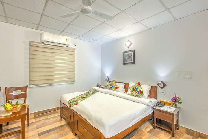 Room 13 of 60