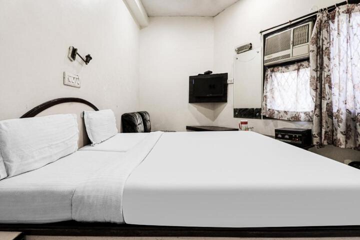 Hotel O Surya