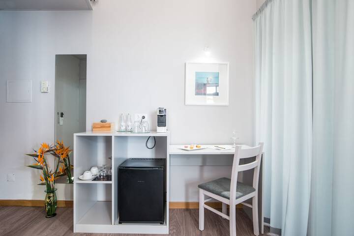 Room 34 of 66