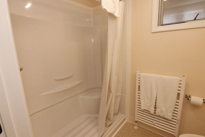 Room 26 of 26