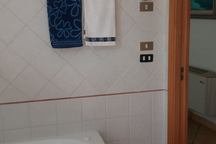 Room 11 of 18
