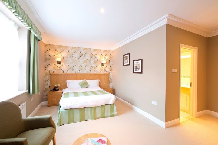 Room 11 of 70