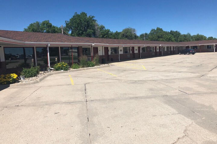 Property Grounds 119 of 126