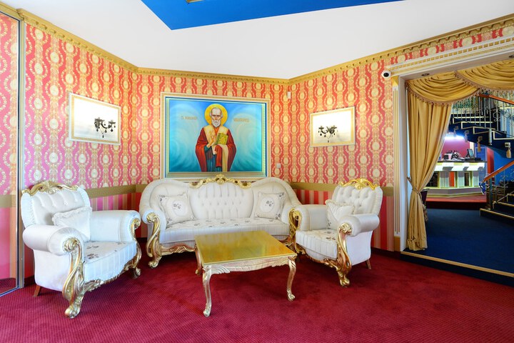 Room 25 of 59
