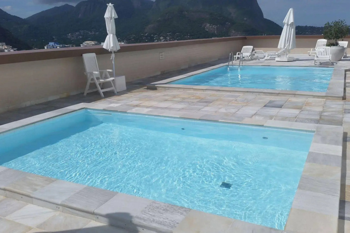 Pool 12 of 23