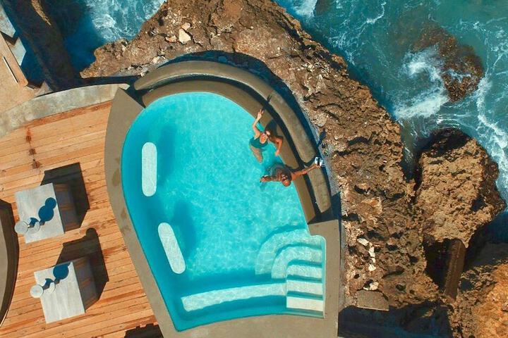 Pool 77 of 119