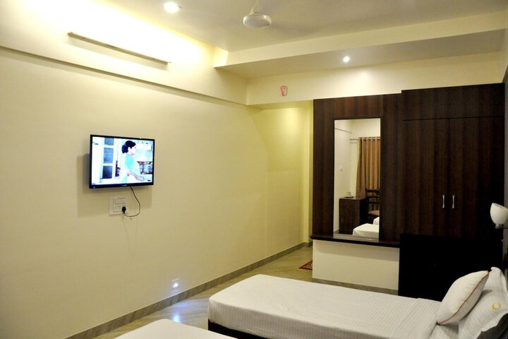 Room 11 of 39